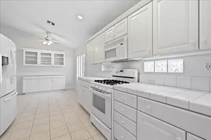 6480 Buckskin Ln, Roseville, CA 95747 - Photo 17