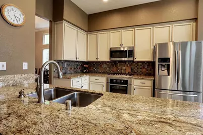 109 Lions Way, Folsom, CA 95630 - Photo 5