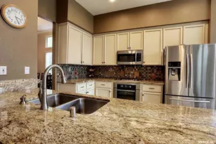 109 Lions Way, Folsom, CA 95630 - Photo 5