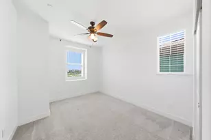 10517 Etude Wy, Elk Grove, CA 95757 - Photo 29