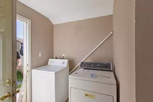 2665 Princeton St, Sacramento, CA 95815 - Photo 7