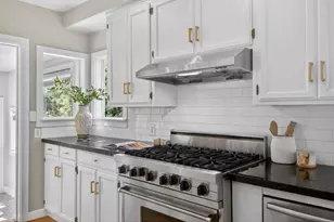 721 38th St, Sacramento, CA 95816 - Photo 13