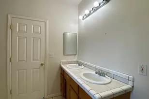 2715 Wood Violet Way, Sacramento, CA 95822 - Photo 13