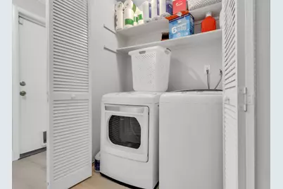 9833 Winterwood Way, Sacramento, CA 95827 - Photo 11