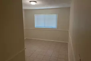 7518 Whisperwillow Dr, Sacramento, CA 95828 - Photo 17