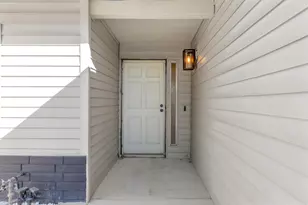 1348 E D, Oakdale, CA 95361 - Photo 5