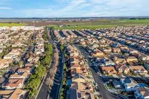 229 E Grazia Ave, Mountain House, CA 95391 - Photo 67