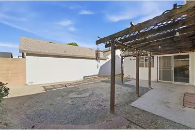 2037 Zeeland Court, Modesto, CA 95356 - Photo 29