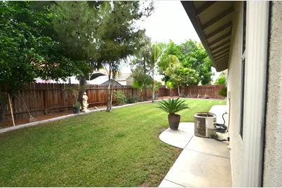 225 Stonewood Drive, Los Banos, CA 93635 - Photo 39