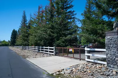 10872 Sheldon Woods Way, Elk Grove, CA 95624 - Photo 63
