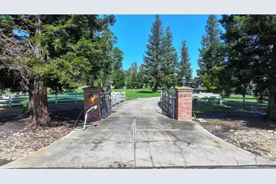 10872 Sheldon Woods Way, Elk Grove, CA 95624 - Photo 73