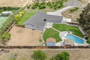 8540 W Bates Ct, Tracy, CA 95304 - Photo 5