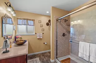 8540 W Bates Ct, Tracy, CA 95304 - Photo 37