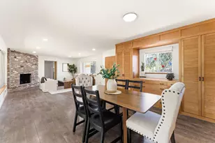 6001 S Land Park Dr, Sacramento, CA 95822 - Photo 9