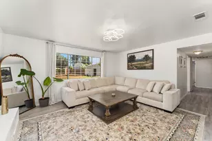 2212 Cervantes Dr, Rancho Cordova, CA 95670 - Photo 9