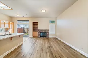 8862 Laguna Star Dr, Elk Grove, CA 95758 - Photo 7