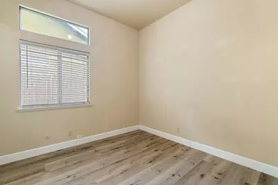 8862 Laguna Star Drive, Elk Grove, CA 95758 - Photo 21