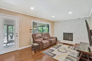 6542 Melbourne Way, Citrus Heights, CA 95621 - Photo 9