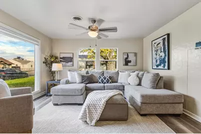 1750 Elmwood Avenue, Stockton, CA 95204 - Photo 11