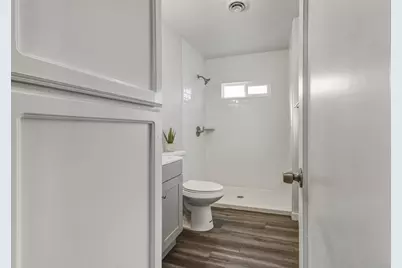 1750 Elmwood Avenue, Stockton, CA 95204 - Photo 41