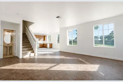 2325 S Creekside Drive, Los Banos, CA 93635 - Photo 5