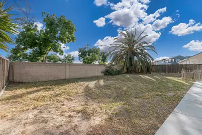 2325 S Creekside Drive, Los Banos, CA 93635 - Photo 29