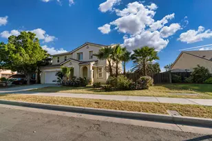 2325 S Creekside Dr, Los Banos, CA 93635 - Photo 1