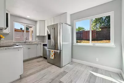 8206 Summerplace Drive, Citrus Heights, CA 95621 - Photo 9