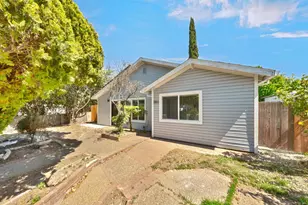 881 Reuter Dr, West Sacramento, CA 95605 - Photo 3