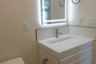 5650 San Vincente Way, North Highlands, CA 95660 - Photo 13