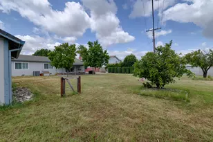 6324 Matterhorn Dr, Sacramento, CA 95842 - Photo 29