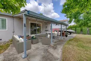 6324 Matterhorn Dr, Sacramento, CA 95842 - Photo 7