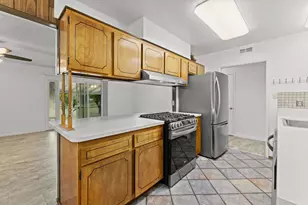 6324 Matterhorn Dr, Sacramento, CA 95842 - Photo 13