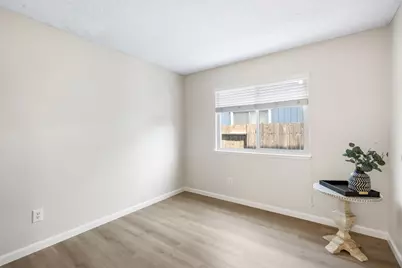 8528 Carlin Avenue, Sacramento, CA 95823 - Photo 21