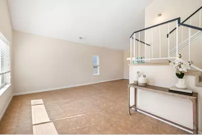 8528 Carlin Avenue, Sacramento, CA 95823 - Photo 9