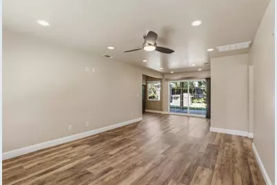 5905 65th Street, Sacramento, CA 95824 - Photo 7