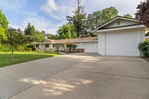 9842 Valley Pines Dr, Folsom, CA 95630 - Photo 37