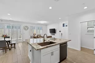 8347 Frontera, Sacramento, CA 95829 - Photo 9