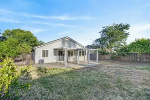 9200 Earl Fife Dr, Elk Grove, CA 95624 - Photo 43