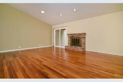1215 Spruce Tree Circle, Sacramento, CA 95831 - Photo 5