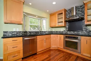 1215 Spruce Tree Cir, Sacramento, CA 95831 - Photo 7