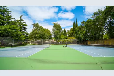 1215 Spruce Tree Circle, Sacramento, CA 95831 - Photo 33