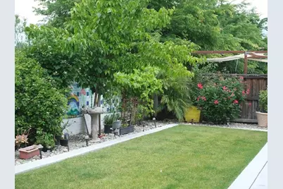 1557 Huntington Way, Lathrop, CA 95330 - Photo 3