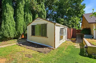 9169 Falcon Creek Cir, Elk Grove, CA 95624 - Photo 7
