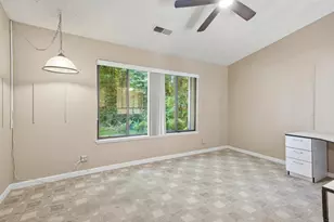 9169 Falcon Creek Cir, Elk Grove, CA 95624 - Photo 11
