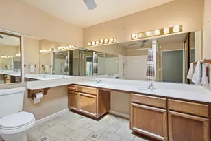 9169 Falcon Creek Cir, Elk Grove, CA 95624 - Photo 21