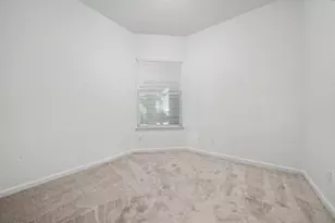 9721 Sand Hollow Way, Elk Grove, CA 95757 - Photo 15