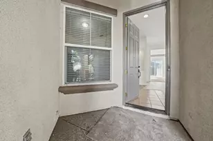 9721 Sand Hollow Way, Elk Grove, CA 95757 - Photo 3