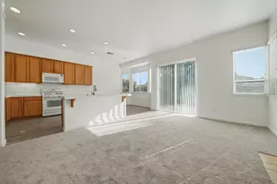 9721 Sand Hollow Way, Elk Grove, CA 95757 - Photo 9