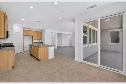 9979 Common Yarrow Way, Sacramento, CA 95829 - Photo 7